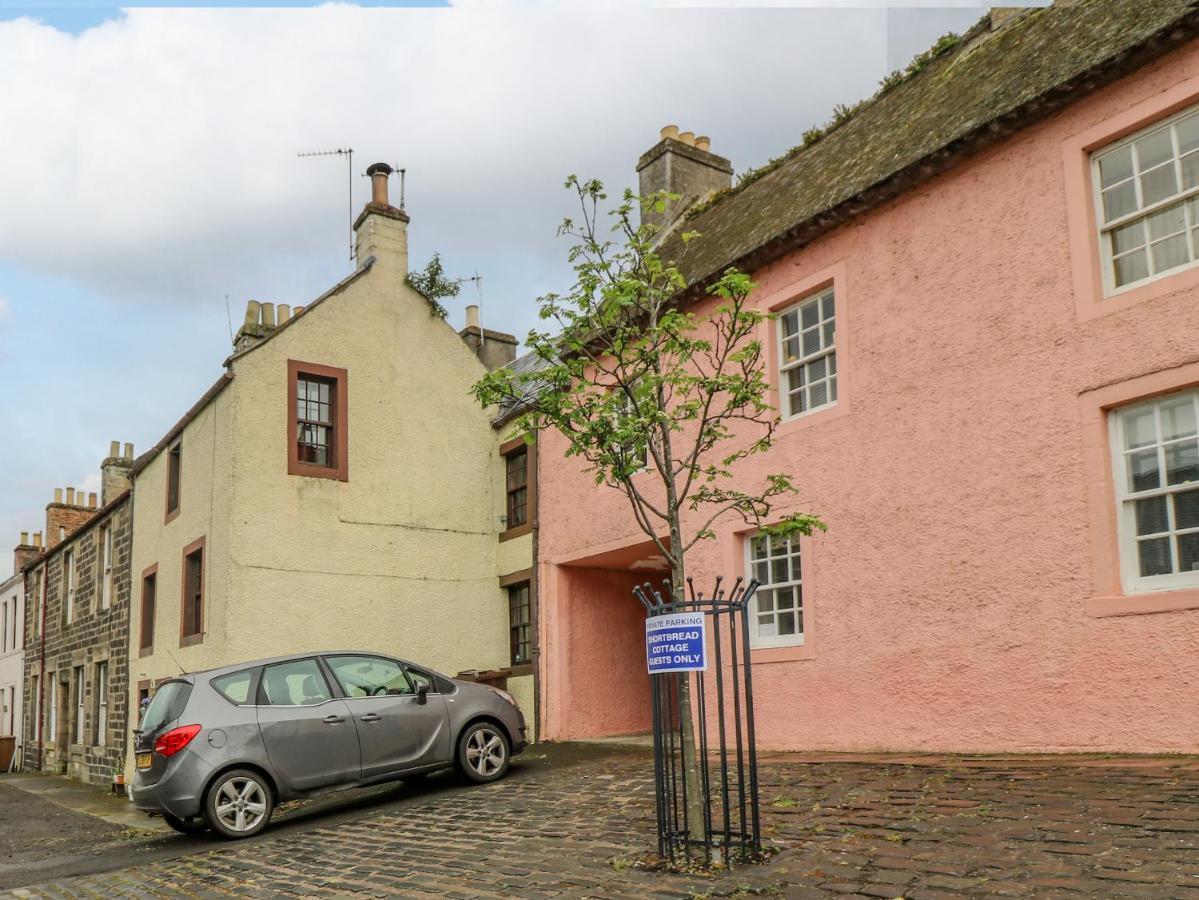 The Wee Hideaway Apartment Cupar Bagian luar foto