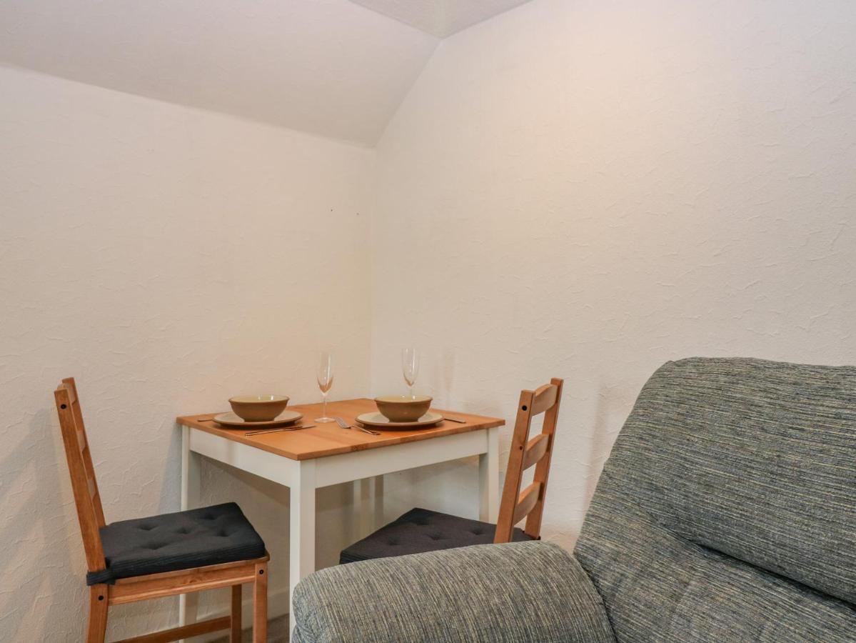 The Wee Hideaway Apartment Cupar Bagian luar foto