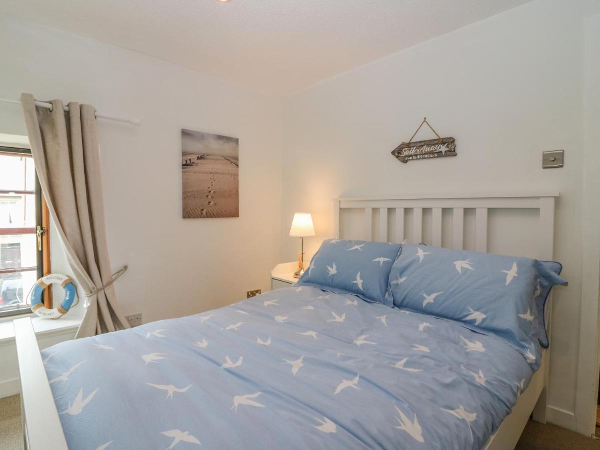 The Wee Hideaway Apartment Cupar Bagian luar foto