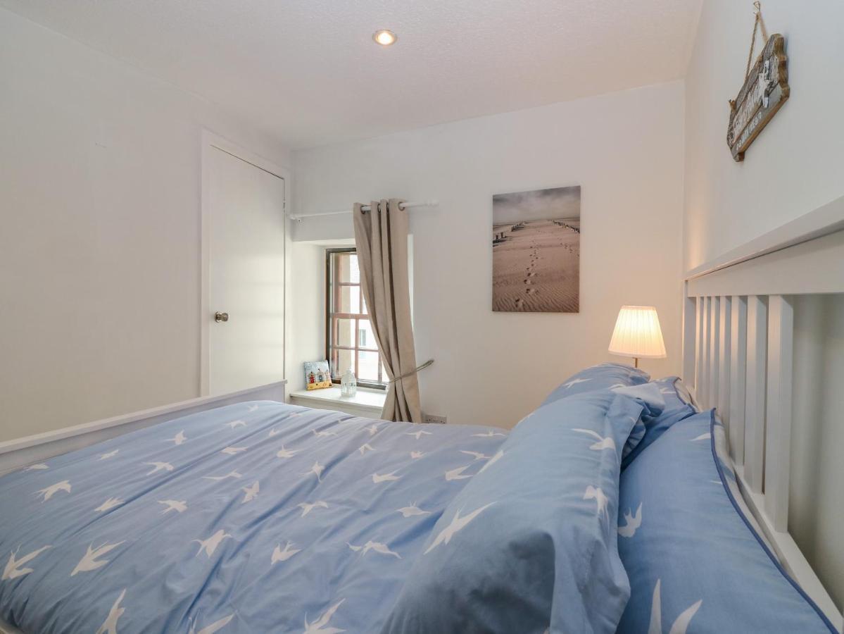 The Wee Hideaway Apartment Cupar Bagian luar foto