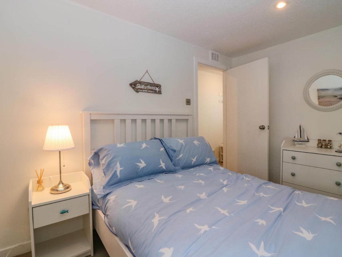 The Wee Hideaway Apartment Cupar Bagian luar foto